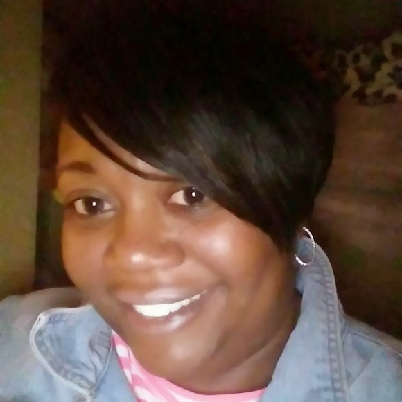 Meet your Posher, Mira - Picture 1 of 1